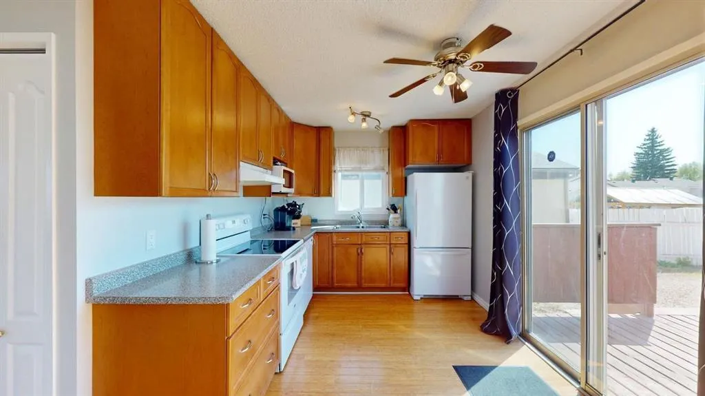105 Bird Crescent