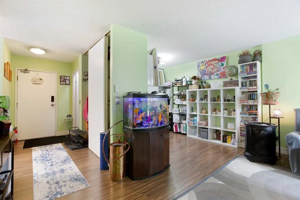 4944 Dalton Drive NW, #208