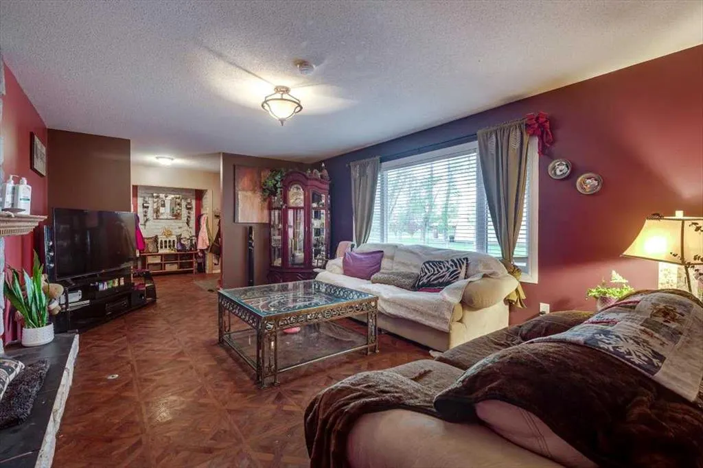 1203 Gough Road