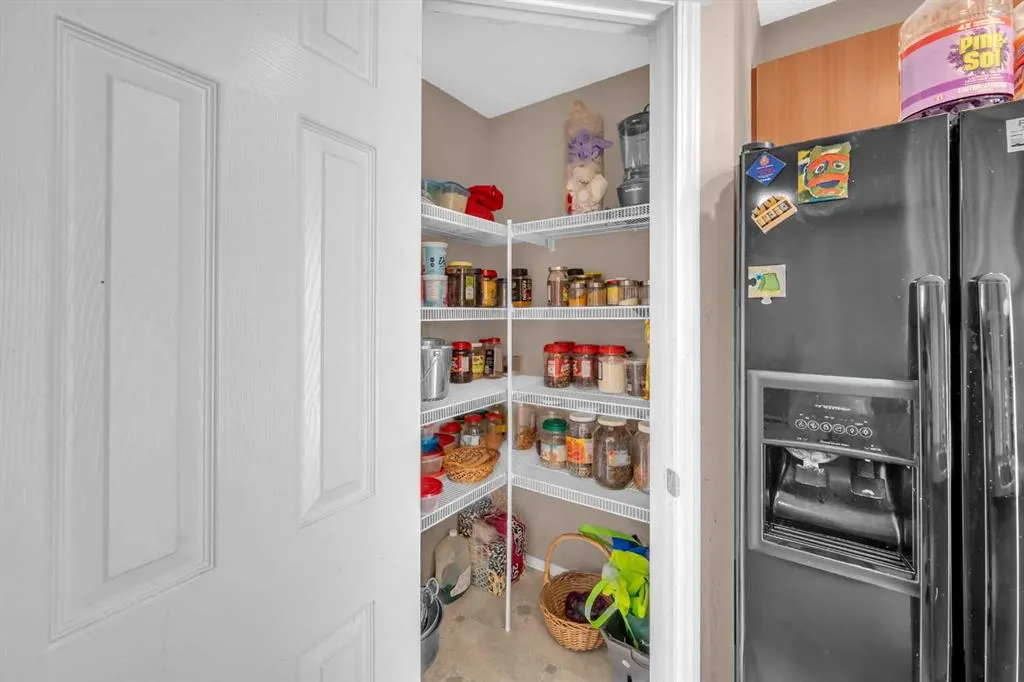 6 Saddlemont Way NE