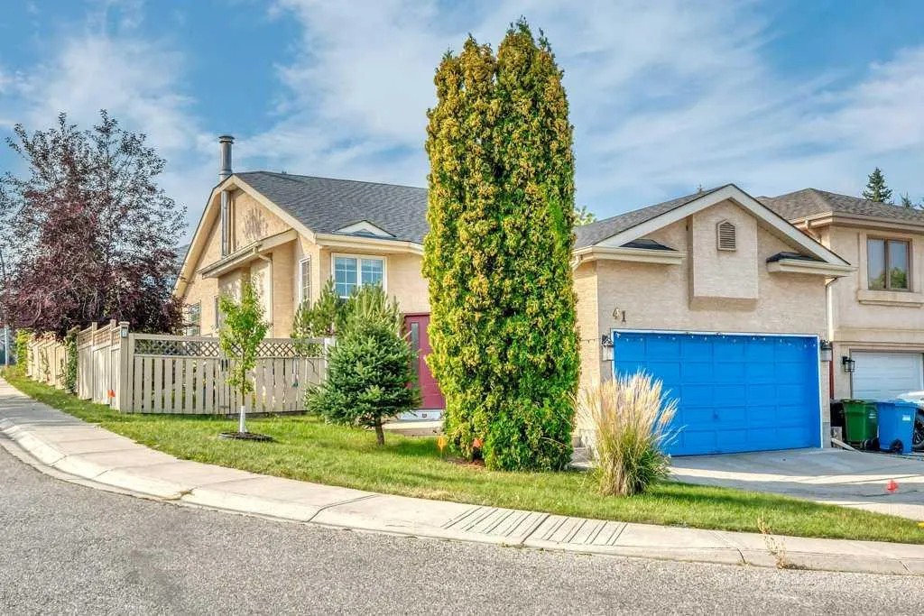 41 Millbank Bay SW