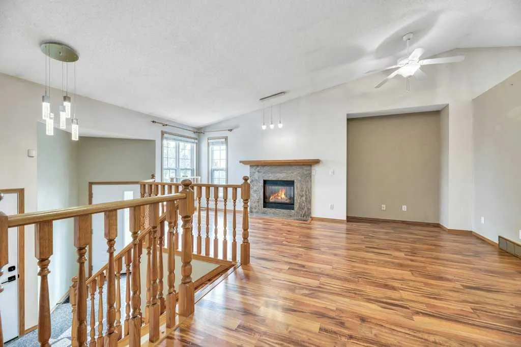 41 Millbank Bay SW