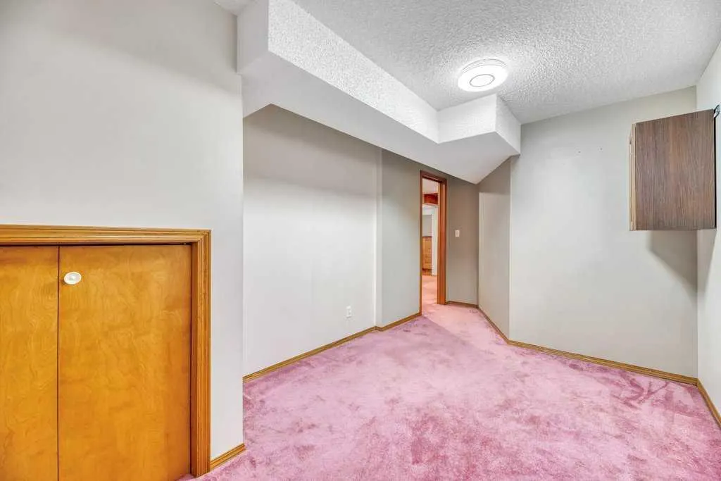 41 Millbank Bay SW