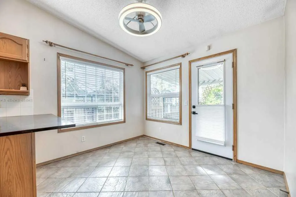 41 Millbank Bay SW