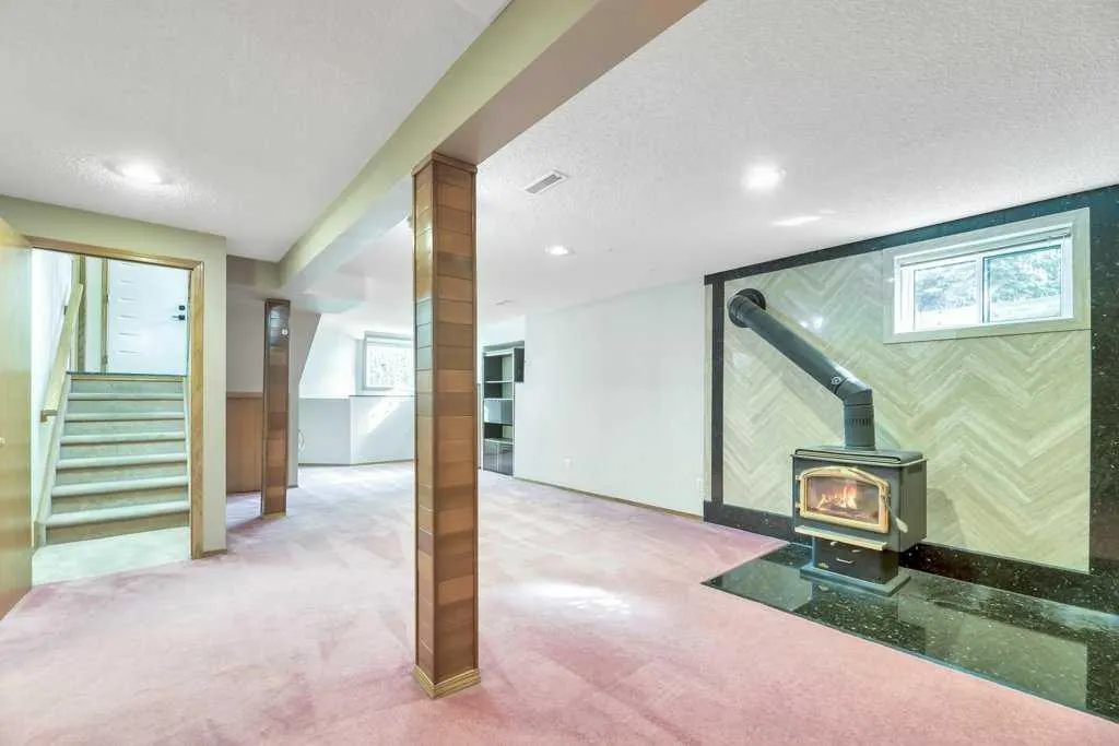 41 Millbank Bay SW
