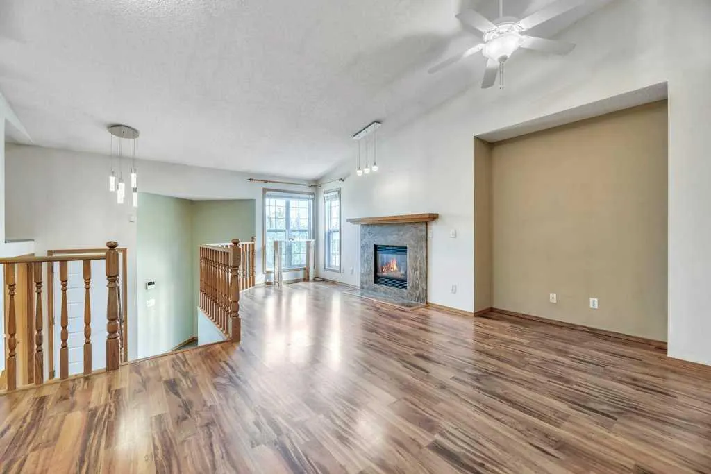 41 Millbank Bay SW