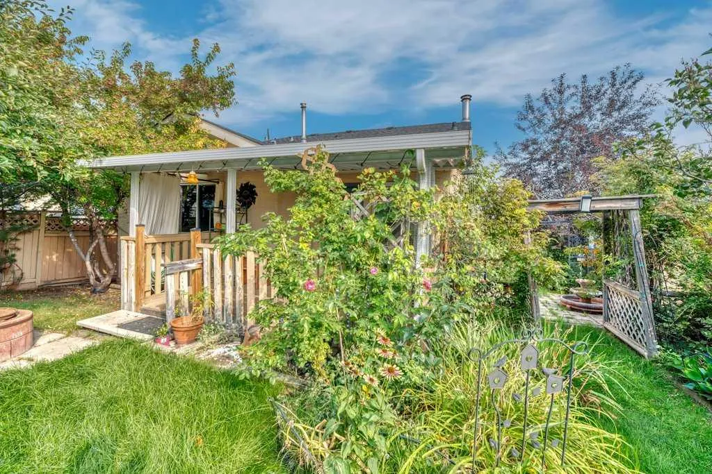 41 Millbank Bay SW