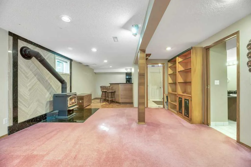 41 Millbank Bay SW