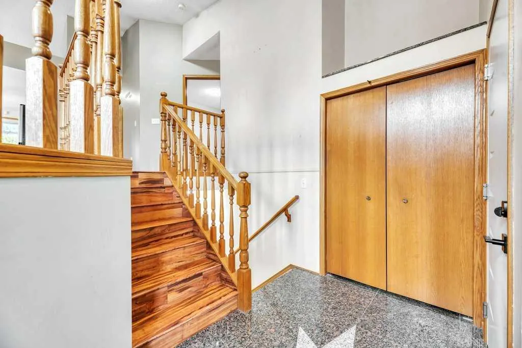 41 Millbank Bay SW