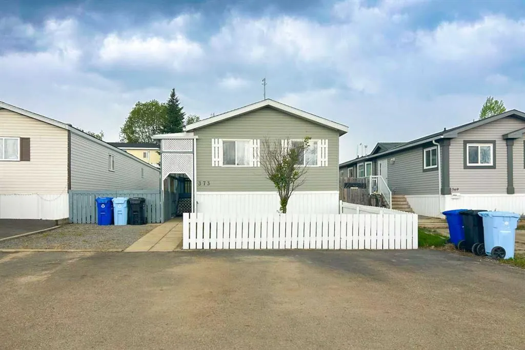 373 Greenwich Lane