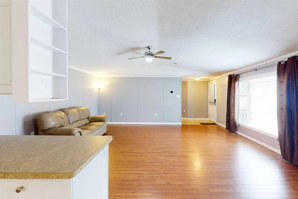 373 Greenwich Lane