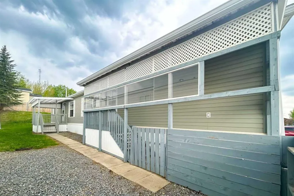 373 Greenwich Lane