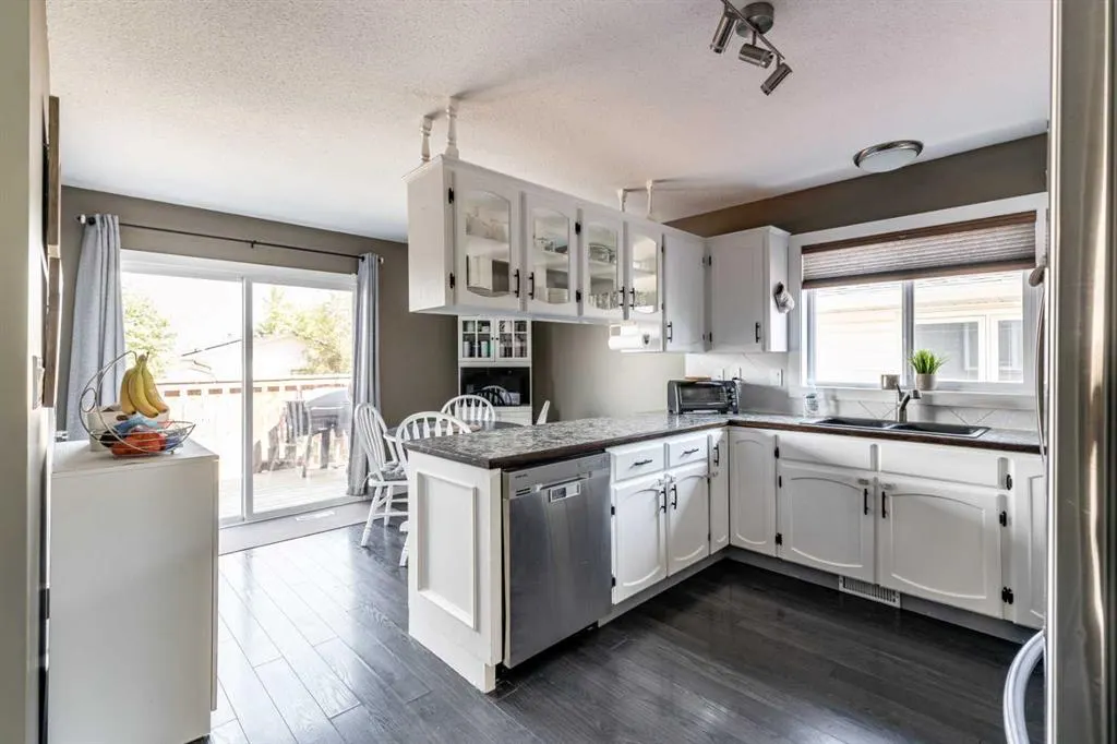 10 Rundle Crescent SE