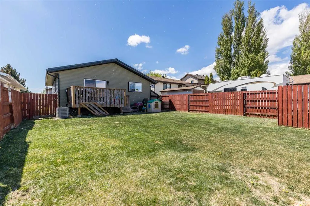 10 Rundle Crescent SE