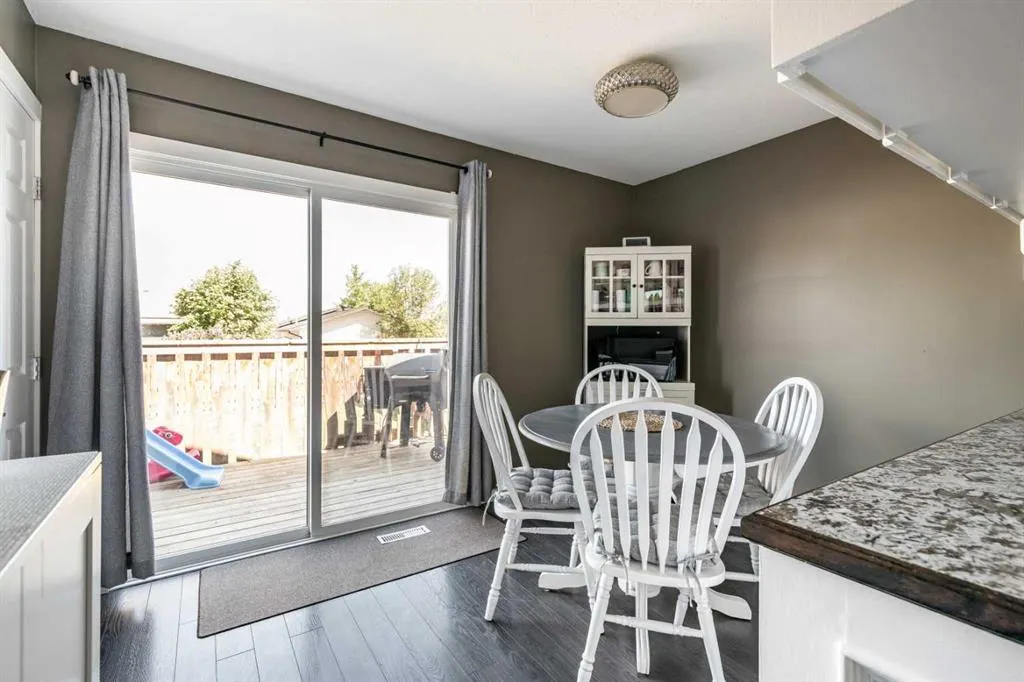 10 Rundle Crescent SE