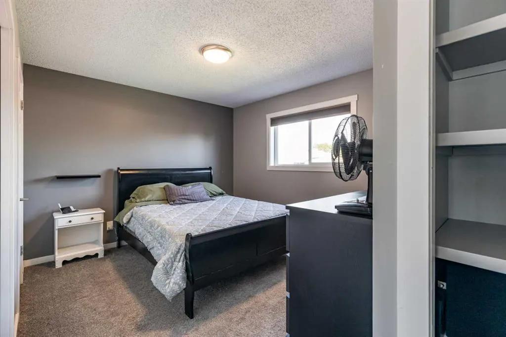10 Rundle Crescent SE