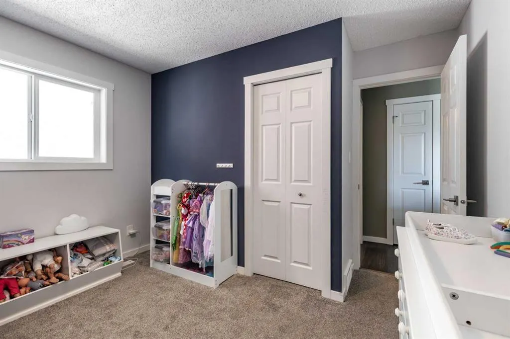10 Rundle Crescent SE