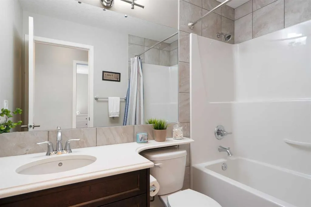 175 Auburn Glen Drive SE