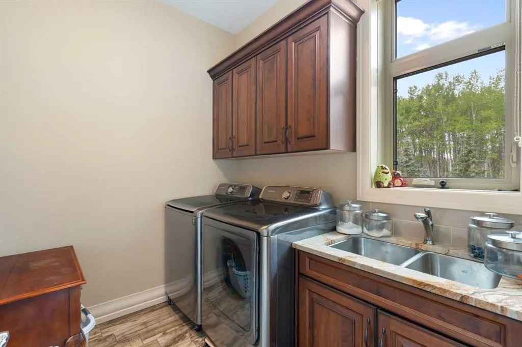 95 Bearspaw View