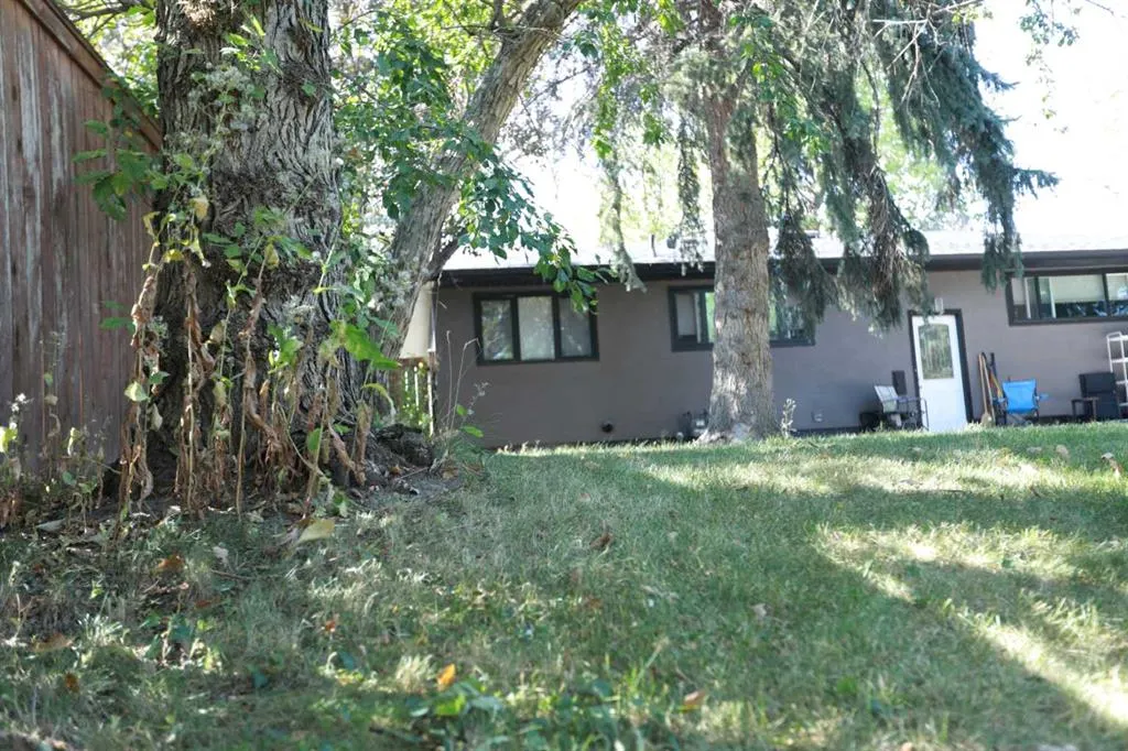 7824 Elbow Drive SW