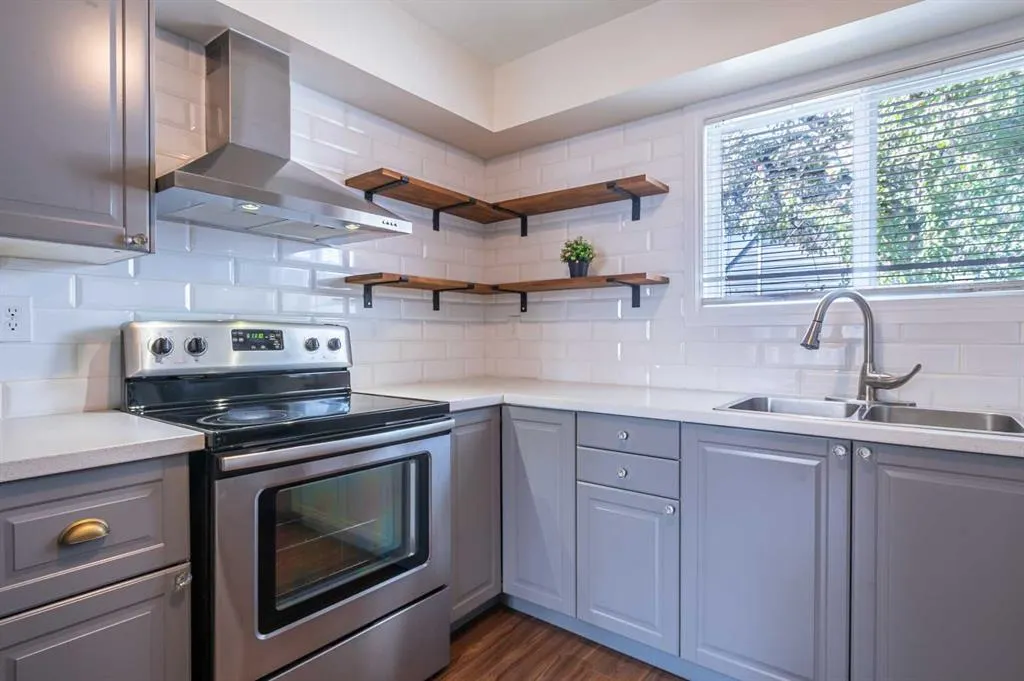 4403 Riverbend Road, #19