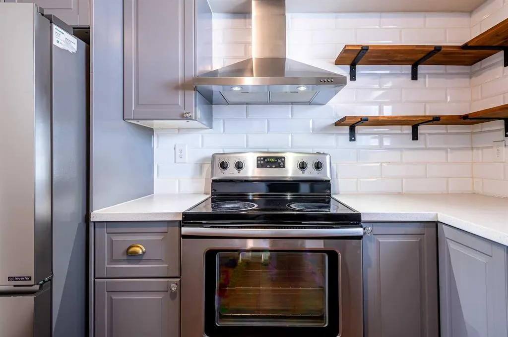 4403 Riverbend Road, #19