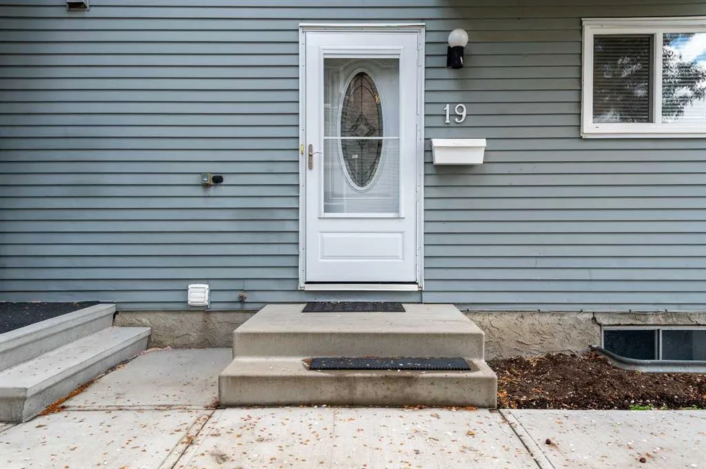 4403 Riverbend Road, #19