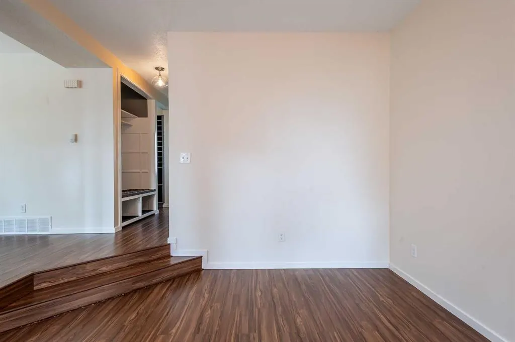 4403 Riverbend Road, #19