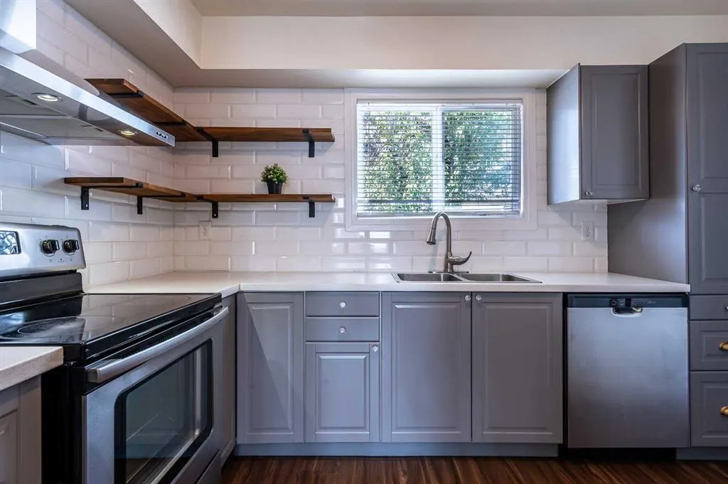 4403 Riverbend Road, #19