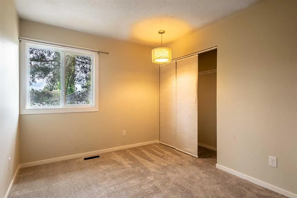 4403 Riverbend Road, #19