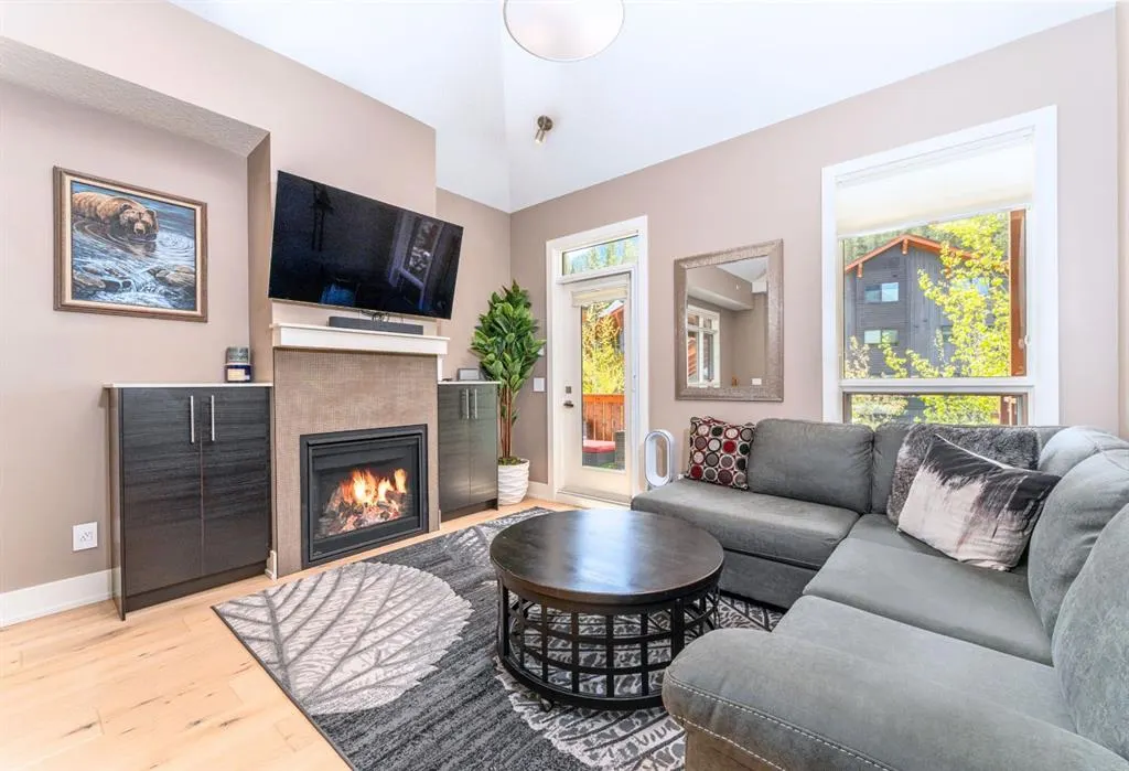 3000B Stewart Creek Drive, #204