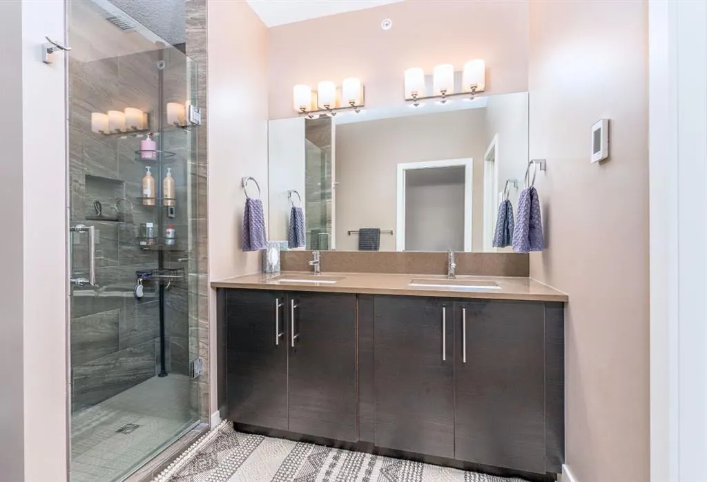 3000B Stewart Creek Drive, #204