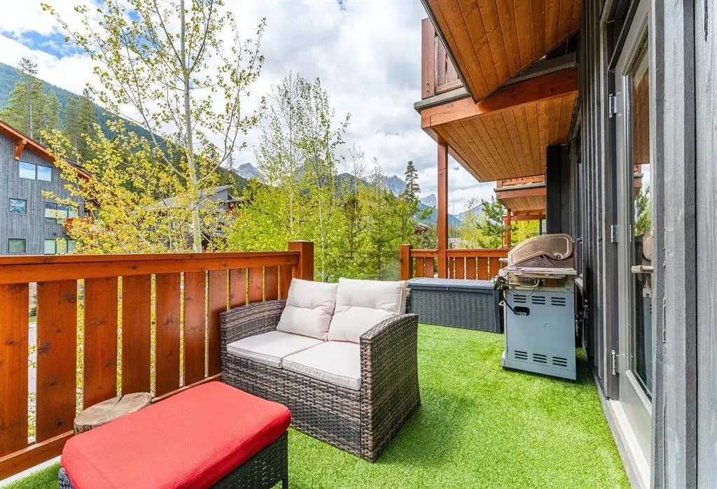 3000B Stewart Creek Drive, #204