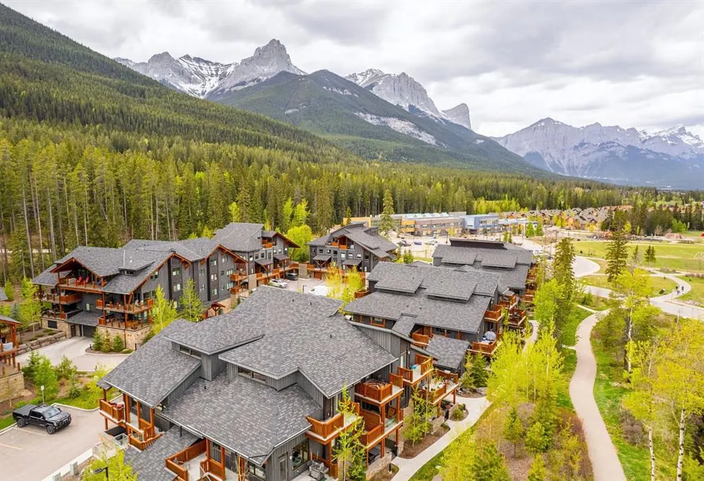3000B Stewart Creek Drive, #204