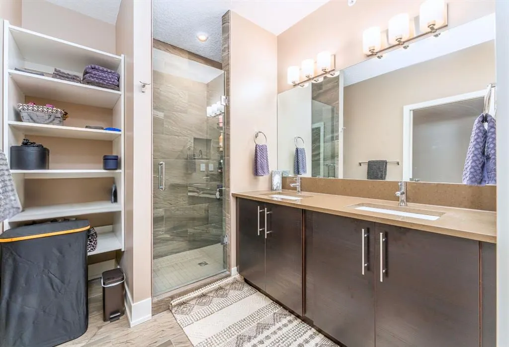 3000B Stewart Creek Drive, #204