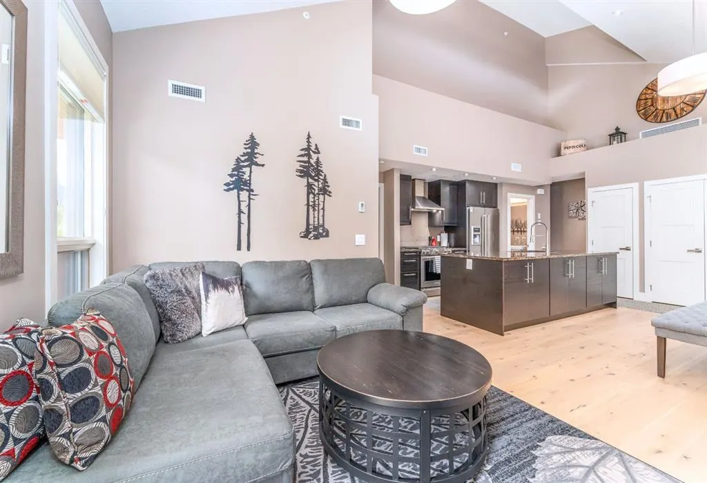 3000B Stewart Creek Drive, #204