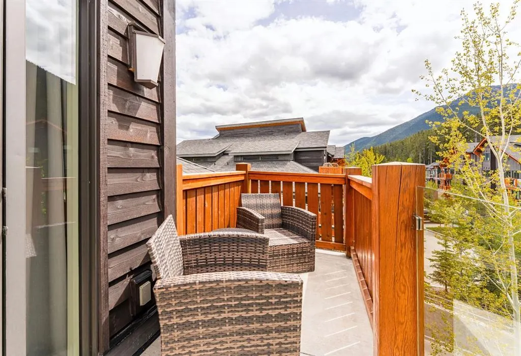 3000B Stewart Creek Drive, #204