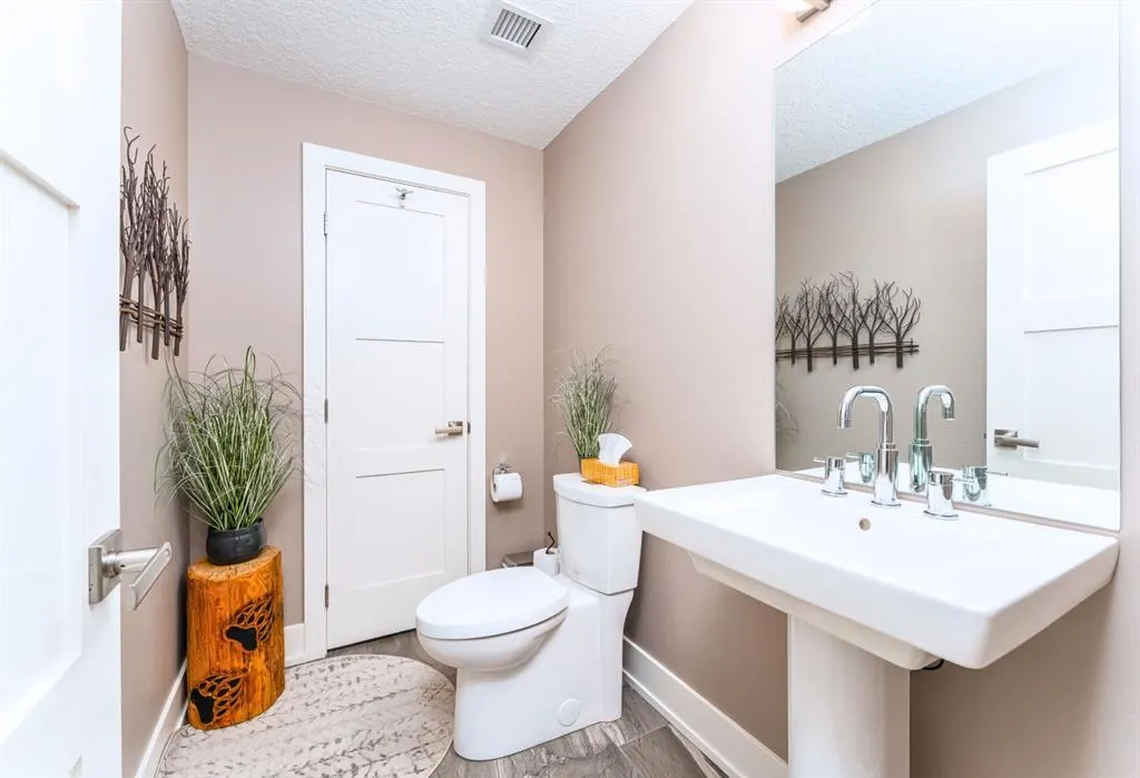 3000B Stewart Creek Drive, #204