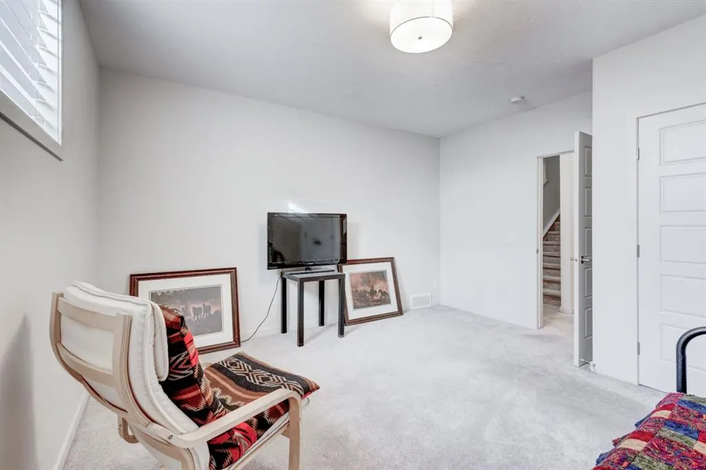 111 Legacy Glen Park SE
