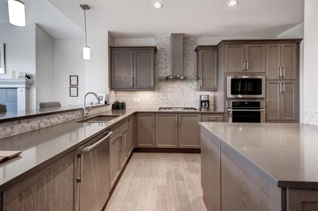 111 Legacy Glen Park SE