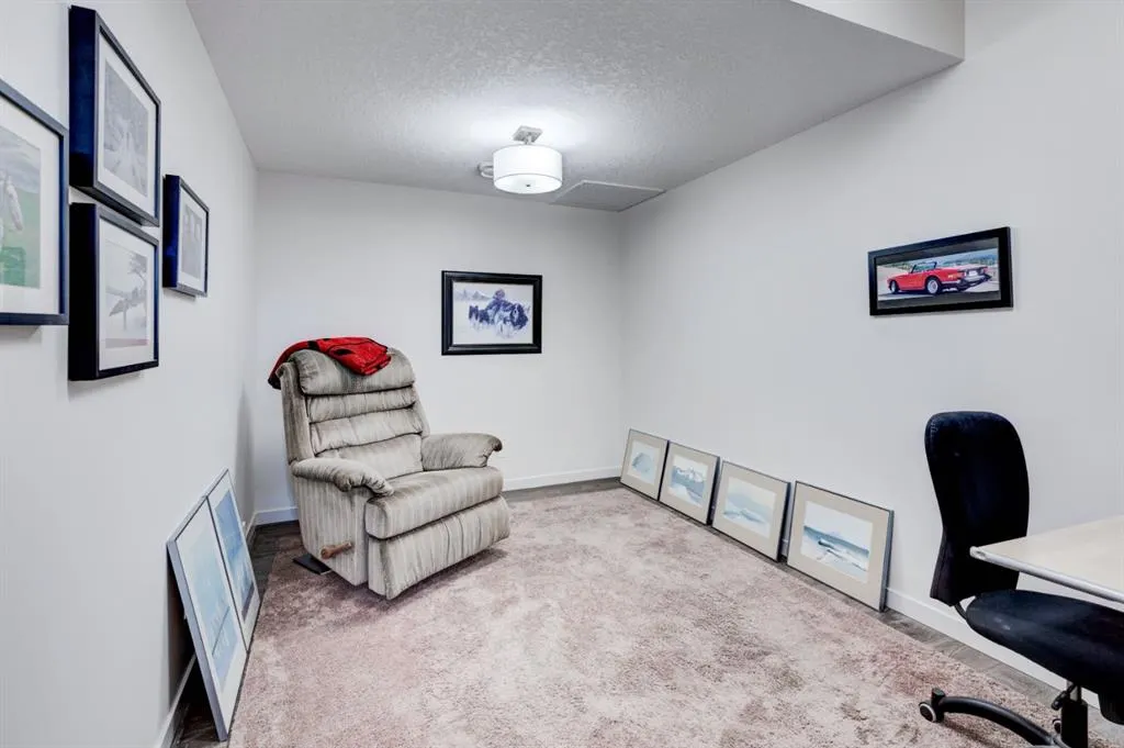 111 Legacy Glen Park SE