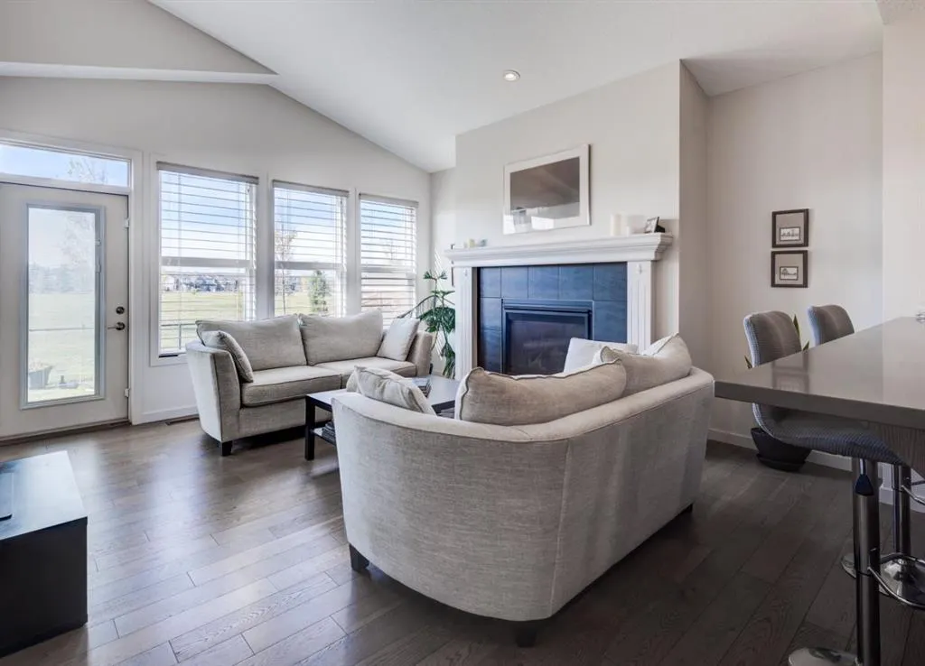 111 Legacy Glen Park SE