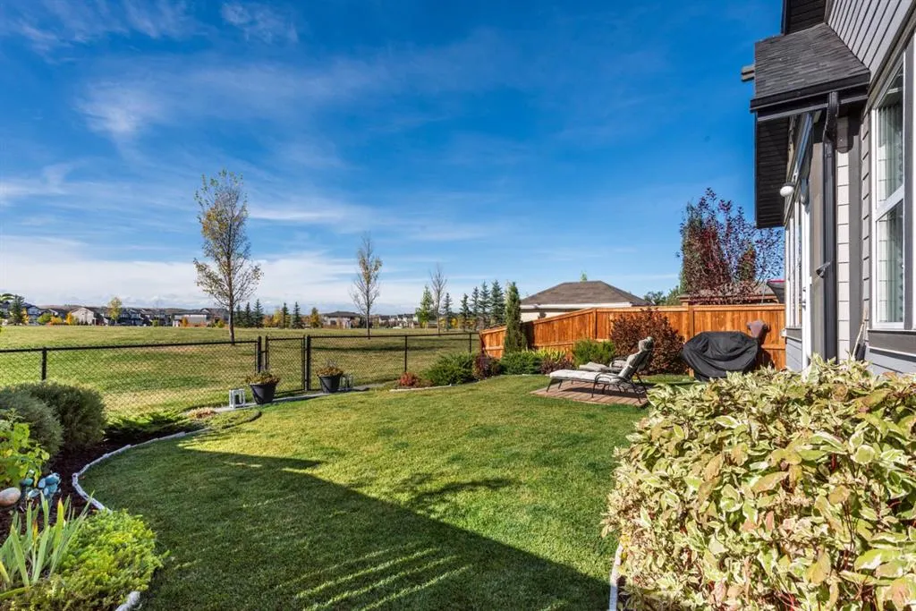 111 Legacy Glen Park SE