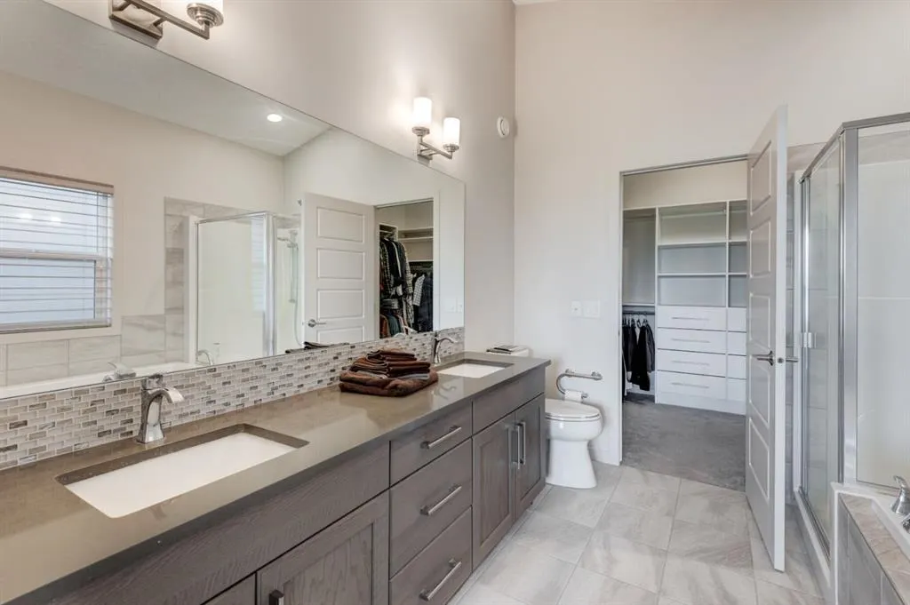 111 Legacy Glen Park SE