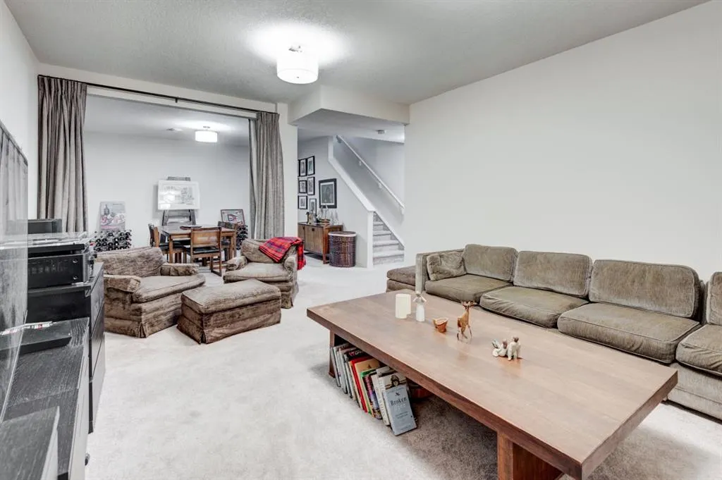 111 Legacy Glen Park SE