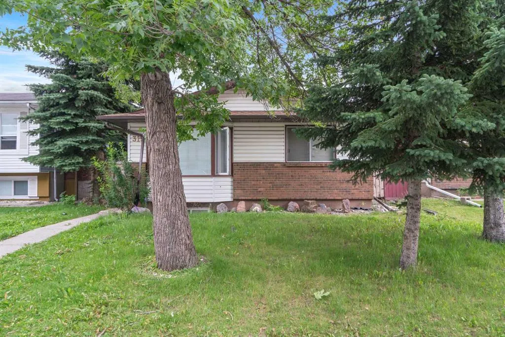 319 Rundlelawn Road NE