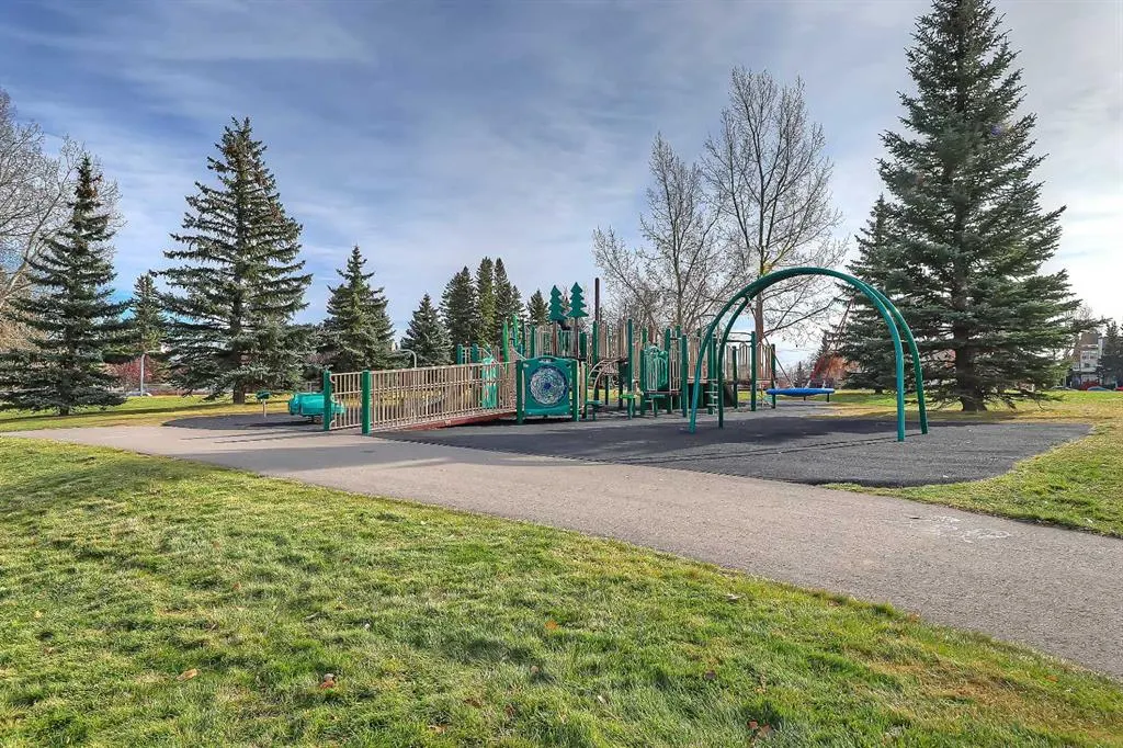 3204 Kerrydale Road SW
