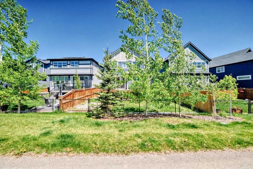 87 Legacy Glen Terrace SE