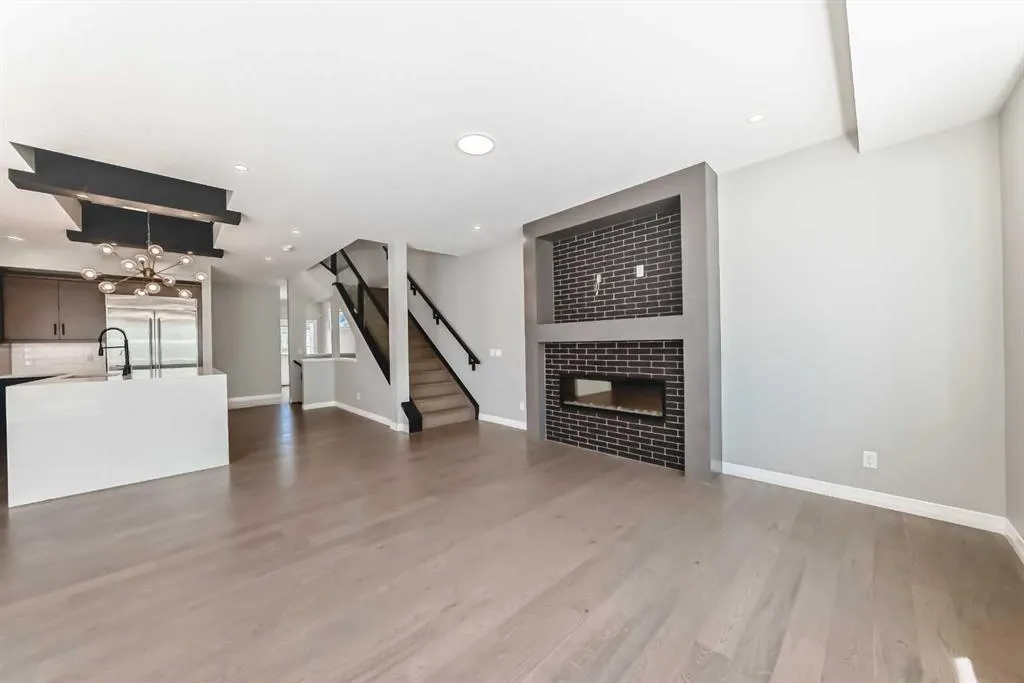 87 Legacy Glen Terrace SE