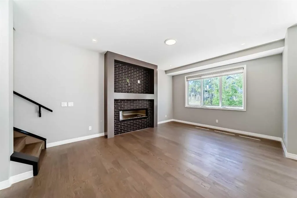 87 Legacy Glen Terrace SE